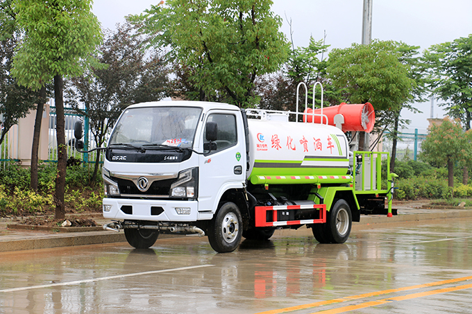 國六小福瑞卡6方噴霧車