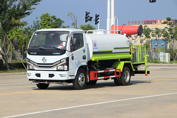 國六小多利卡5方噴霧車